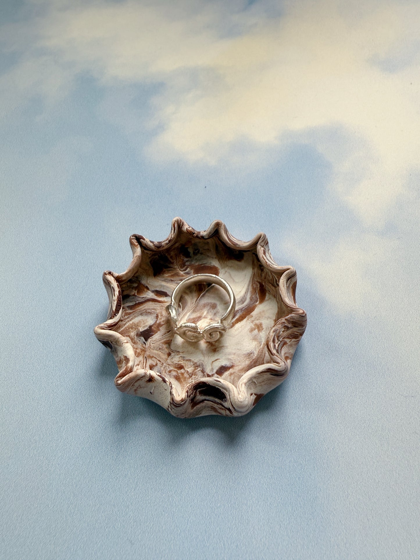 The Ring Dish- Swirl Pinch
